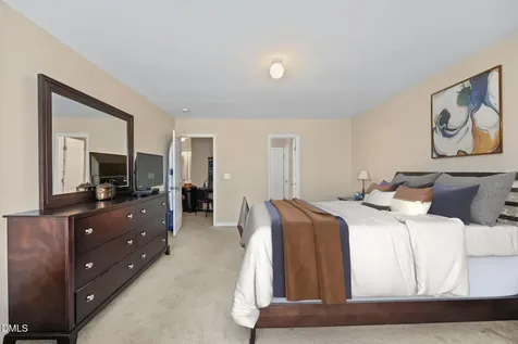 212 Haywards Lane Mebane NC 27302