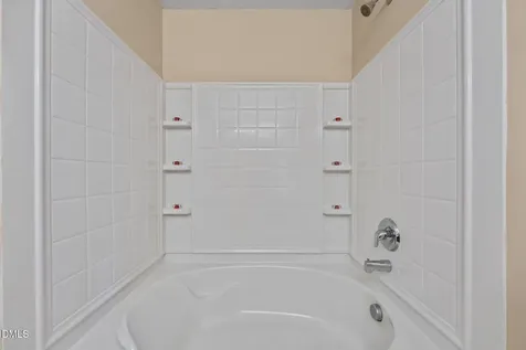 212 Haywards Lane Mebane NC 27302