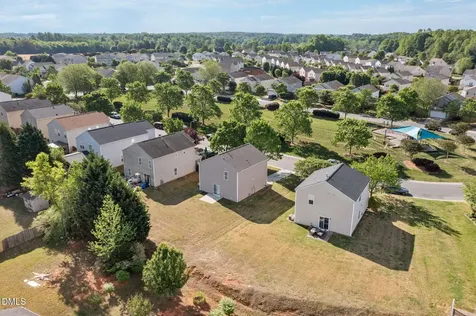 212 Haywards Lane Mebane NC 27302