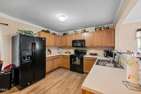 212 Haywards Lane Mebane NC 27302