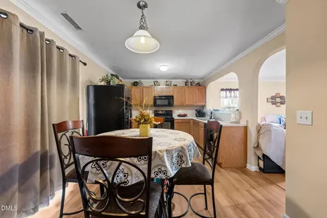 212 Haywards Lane Mebane NC 27302