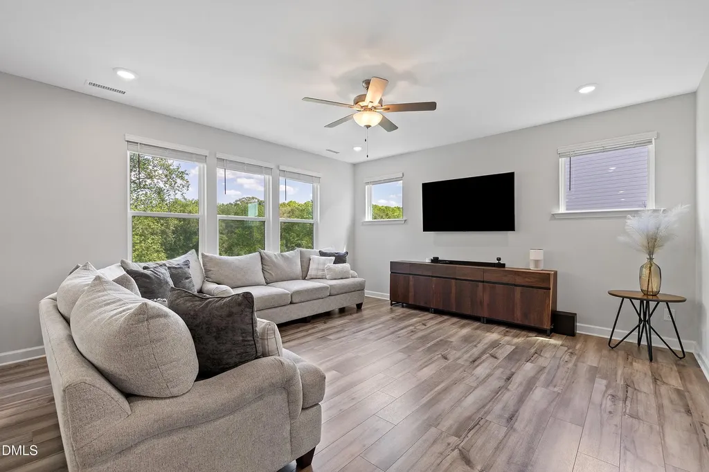 431 Forestview Crest Way Fuquay Varina NC 27526