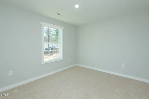 559 Pinnix Road Burlington NC 27217