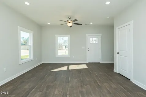 559 Pinnix Road Burlington NC 27217
