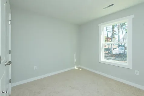 559 Pinnix Road Burlington NC 27217
