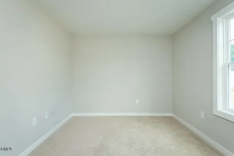 1016 Pinnix Loop Burlington NC 27217