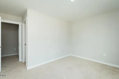 1016 Pinnix Loop Burlington NC 27217