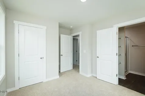 1016 Pinnix Loop Burlington NC 27217
