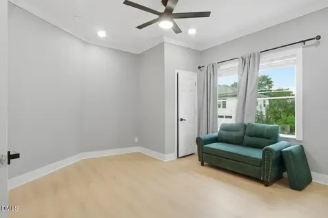 432 N Chestnut Street Henderson NC 27536