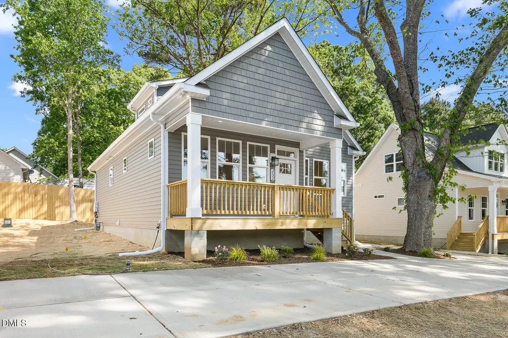 3133 Rowena Avenue Durham NC 27703