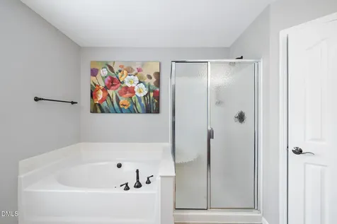 5 Stonehouse Court Durham NC 27713