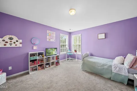 5 Stonehouse Court Durham NC 27713