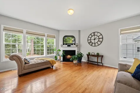 5 Stonehouse Court Durham NC 27713