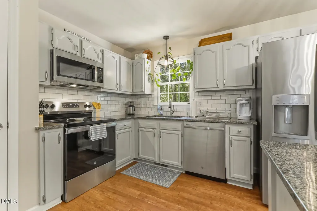 165 Hammerstone Drive Fuquay Varina NC 27526