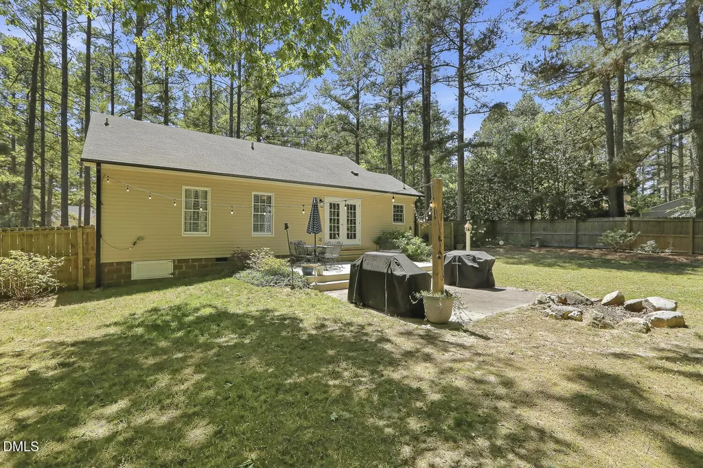 165 Hammerstone Drive Fuquay Varina NC 27526