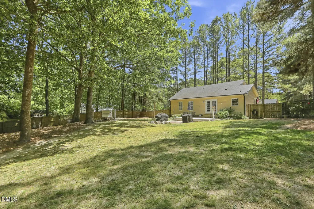 165 Hammerstone Drive Fuquay Varina NC 27526