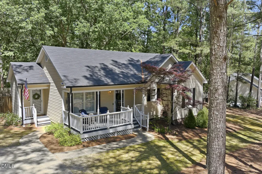 165 Hammerstone Drive Fuquay Varina NC 27526