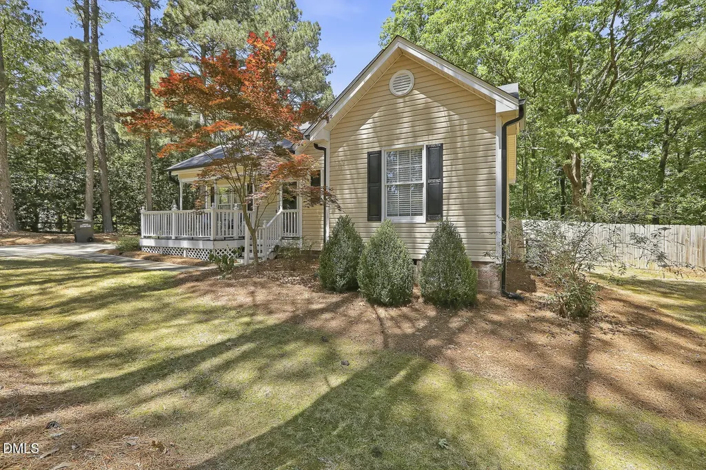 165 Hammerstone Drive Fuquay Varina NC 27526