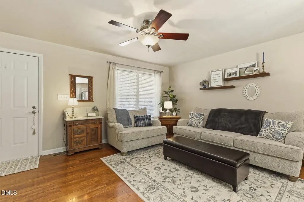 165 Hammerstone Drive Fuquay Varina NC 27526