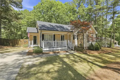 165 Hammerstone Drive Fuquay Varina NC 27526