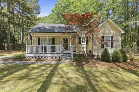 165 Hammerstone Drive Fuquay Varina NC 27526