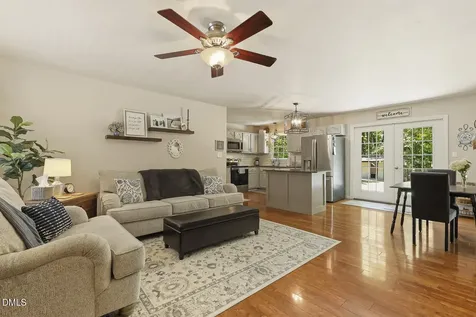 165 Hammerstone Drive Fuquay Varina NC 27526