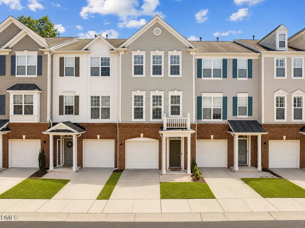 4824 Wyatt Brook Way Raleigh NC 27609