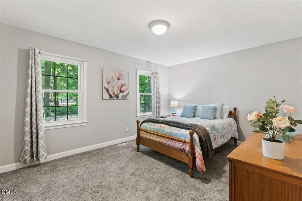 320 Holland Glen Street Fuquay Varina NC 27526