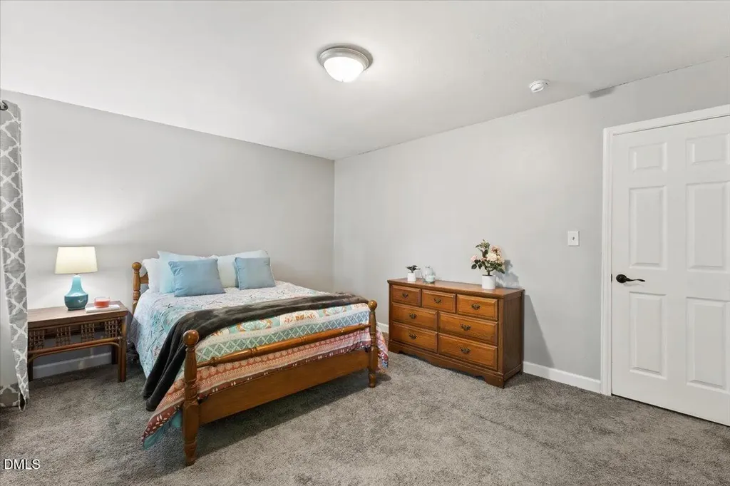 320 Holland Glen Street Fuquay Varina NC 27526