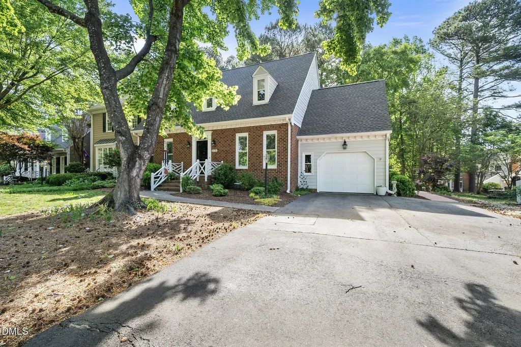 6110 Staffordshire Court Raleigh NC 27609