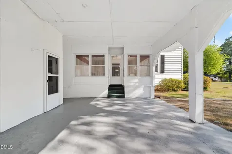 301 E Stanley Street Four Oaks NC 27524