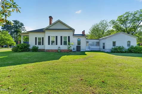 301 E Stanley Street Four Oaks NC 27524