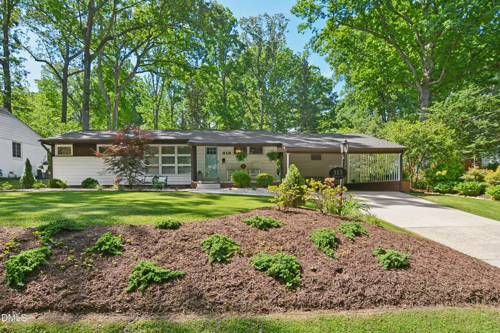 313 Robert Street Cary NC 27511