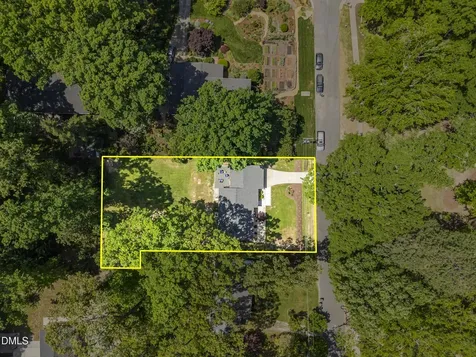 313 Robert Street Cary NC 27511