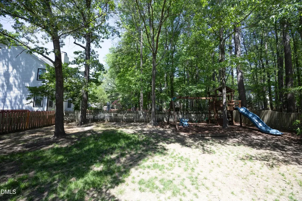 9312 Leslieshire Drive Raleigh NC 27615