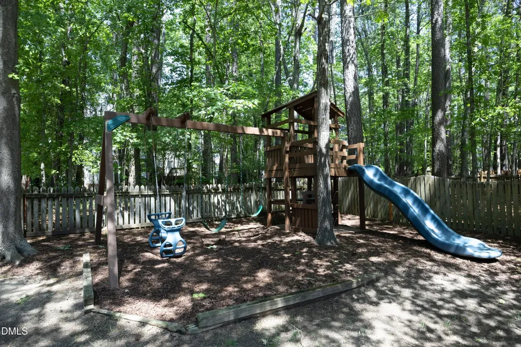 9312 Leslieshire Drive Raleigh NC 27615