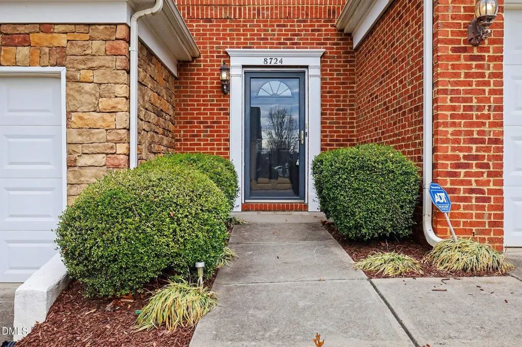 8724 Owl Roost Place Raleigh NC 27617