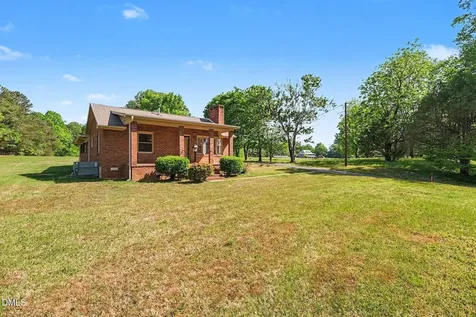 1108 W King Street Hillsborough NC 27278