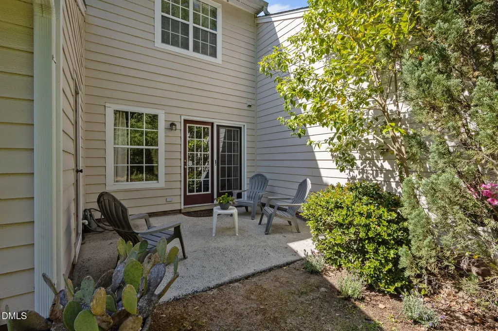 330 Standish Drive Chapel Hill NC 27517