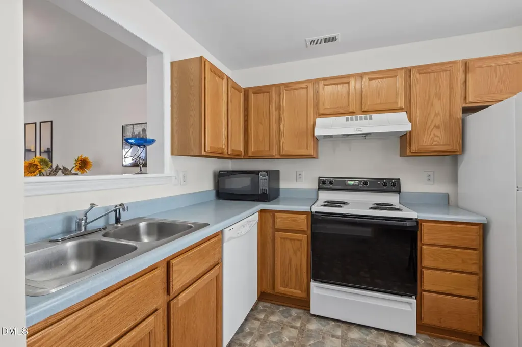 330 Standish Drive Chapel Hill NC 27517