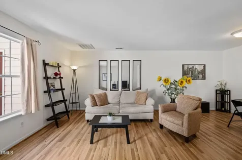 330 Standish Drive Chapel Hill NC 27517