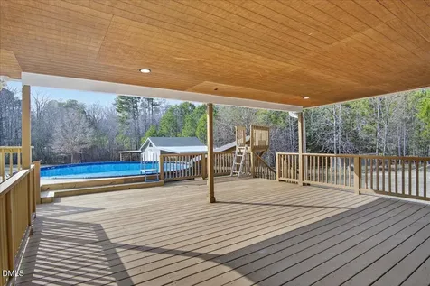 145 Hunter Lane Henderson NC 27537