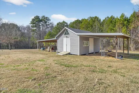 145 Hunter Lane Henderson NC 27537