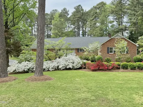 1634 Crescent Drive Henderson NC 27536
