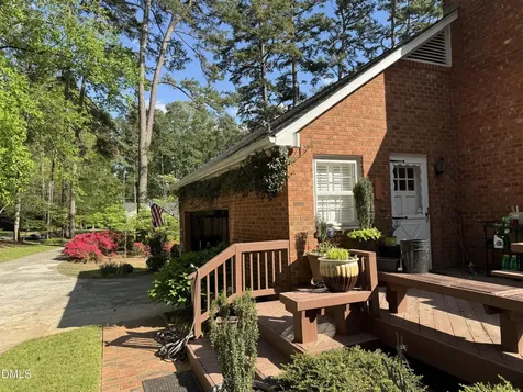 1634 Crescent Drive Henderson NC 27536