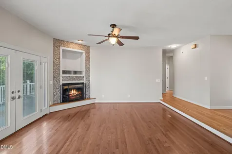 31 Vanstore Drive Fuquay Varina NC 27526