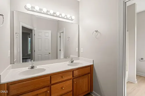 31 Vanstore Drive Fuquay Varina NC 27526