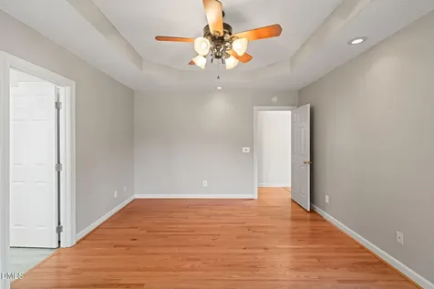 31 Vanstore Drive Fuquay Varina NC 27526