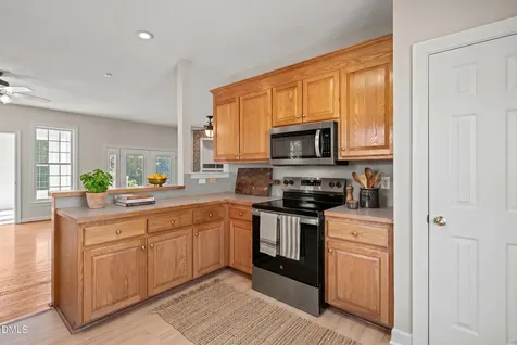 31 Vanstore Drive Fuquay Varina NC 27526