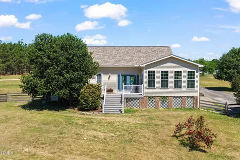 31 Vanstore Drive Fuquay Varina NC 27526